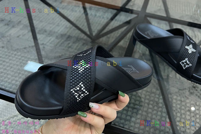 NEW 루이비통 샌들 신상 LV 777403