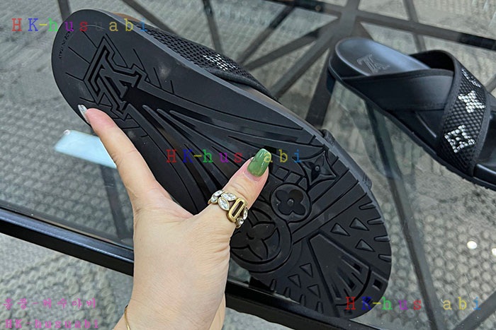 NEW 루이비통 샌들 신상 LV 777403