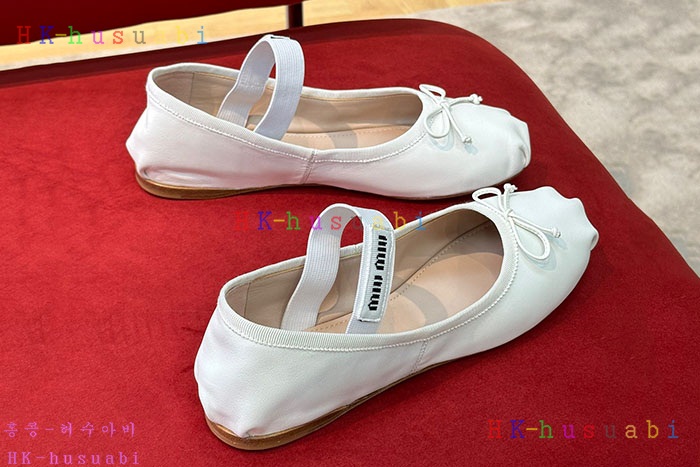 NEW 미우미우 신발 신상 M683346