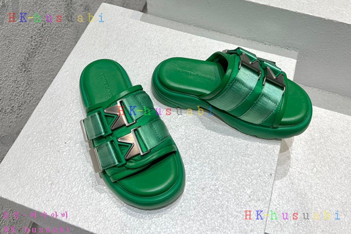 NEW 보테가베네타 샌들 신상 BV 824016