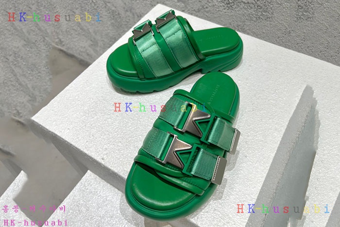 NEW 보테가베네타 샌들 신상 BV 824016