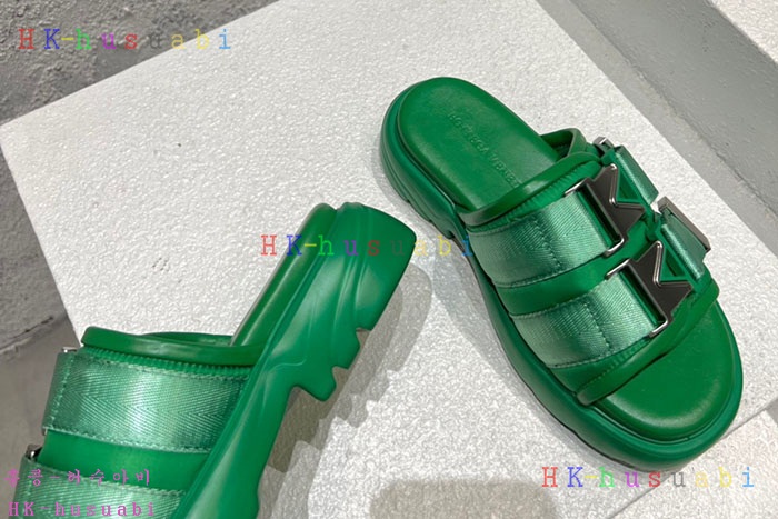 NEW 보테가베네타 샌들 신상 BV 824016