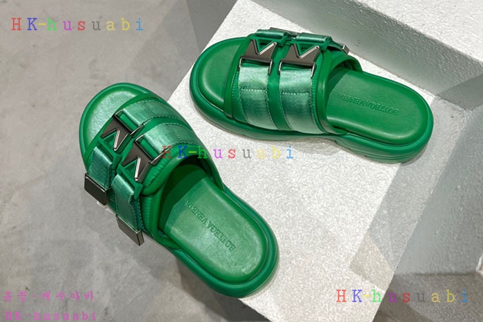 NEW 보테가베네타 샌들 신상 BV 824016