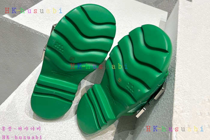 NEW 보테가베네타 샌들 신상 BV 824016