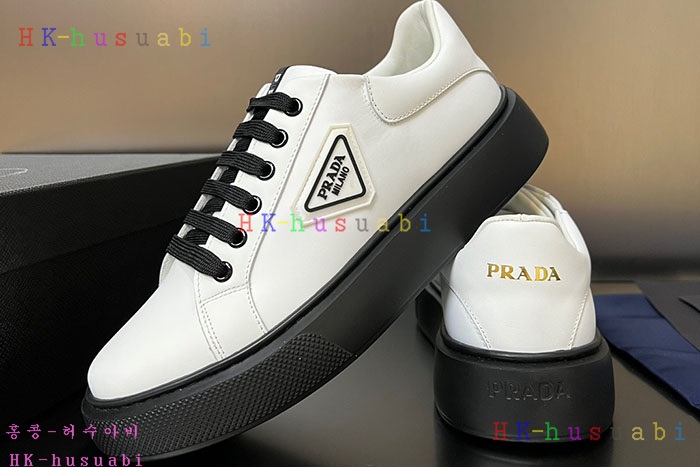 NEW 프라다 스니커즈 신상 P 899523