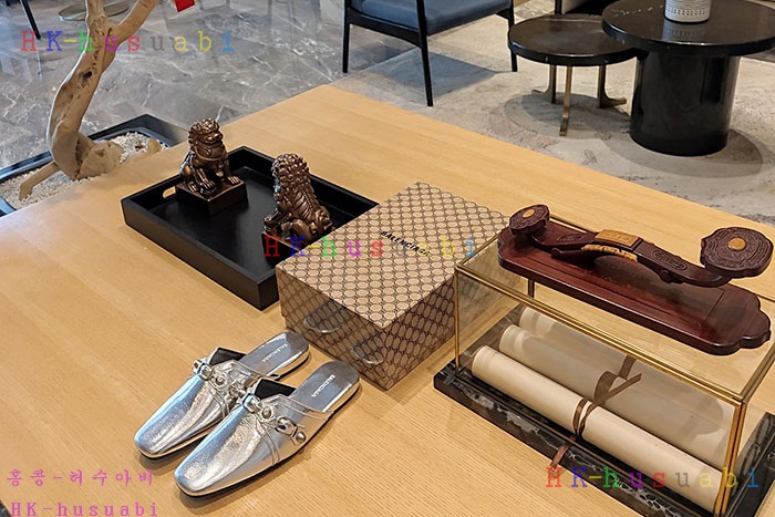 NEW 발렌시아가 신발 신상 B 852242