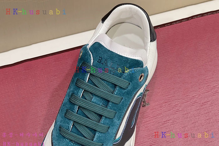 NEW 발리 스니커즈 신상 B 887225