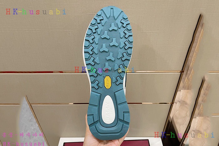 NEW 발리 스니커즈 신상 B 887225
