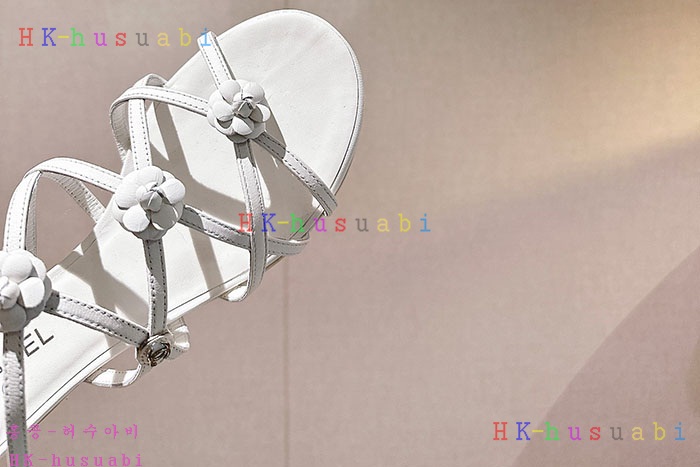NEW 샤넬 샌들 신상 C 822401