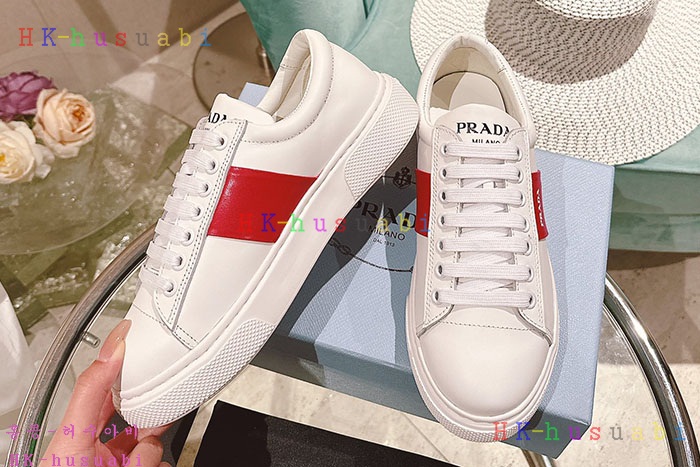 NEW 프라다 스니커즈 신상 P 952220