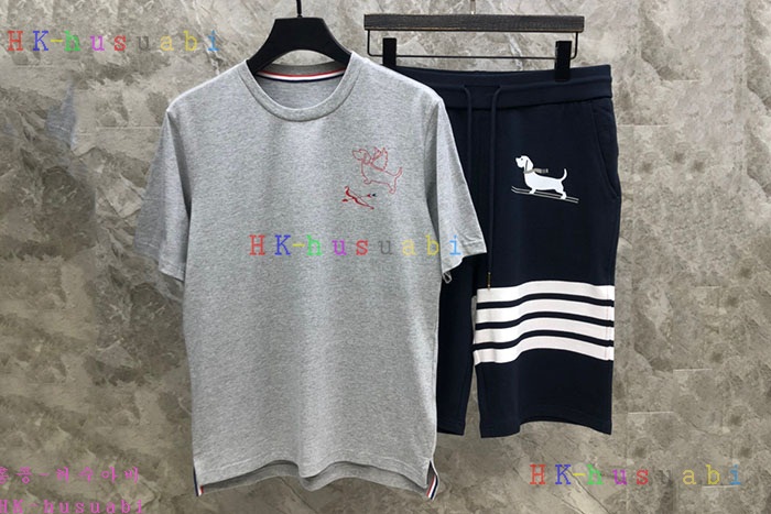 NEW 톰브라운 반팔티 신상 TB 4285028