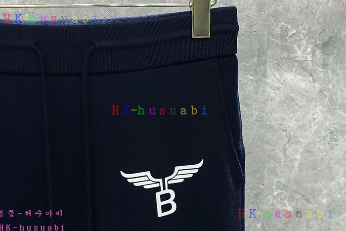 NEW 톰브라운 반바지 신상 TB 3250019