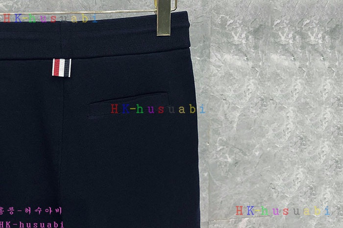 NEW 톰브라운 반바지 신상 TB 3250019