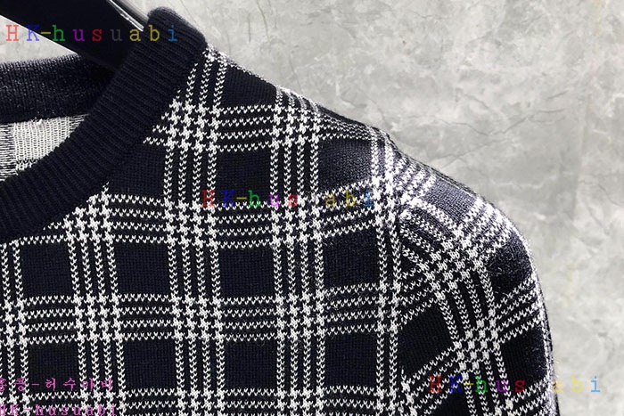 NEW 톰브라운 반팔 신상 TB 328660