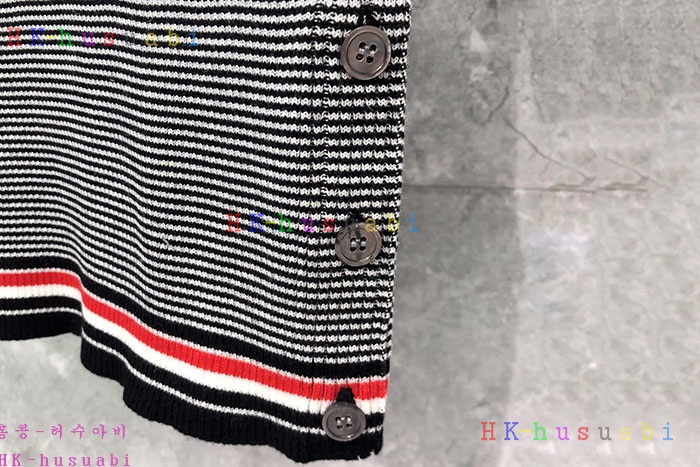NEW 톰브라운 반팔 신상 TB 328660