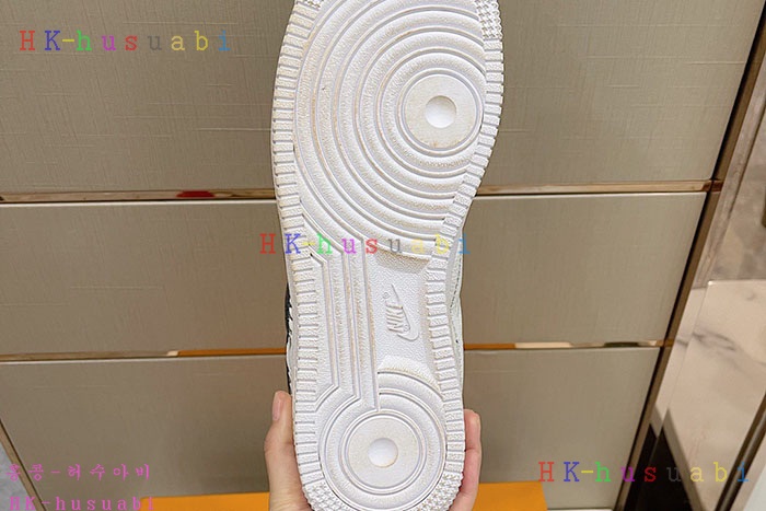 NEW 루이비통 스니커즈 신상 GU 632502