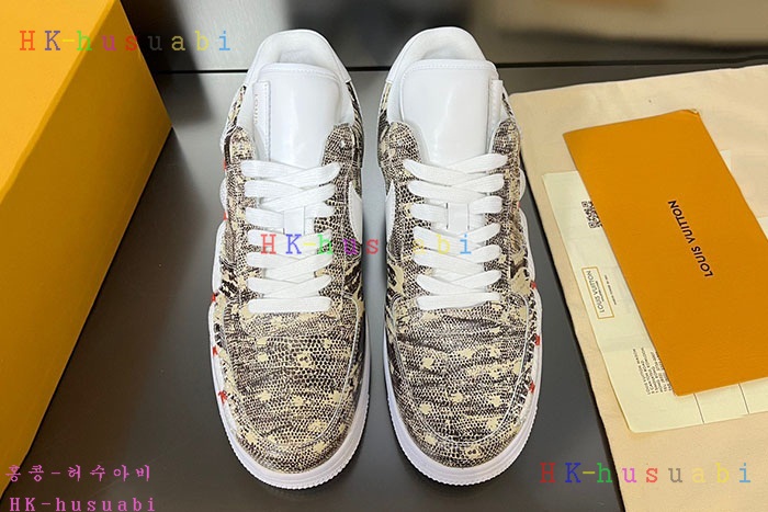 NEW 루이비통 스니커즈 신상 GU 996821