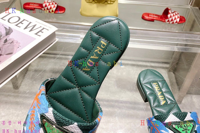 NEW 프라다 샌들 신상 P 325001