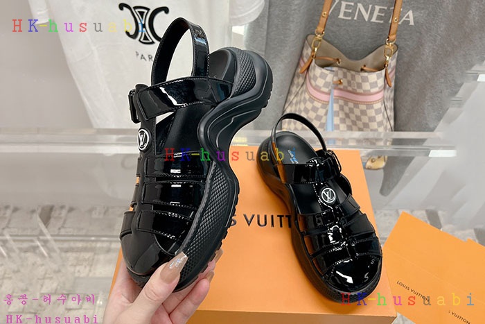 NEW 루이비통 샌들 신상 LV 6533001