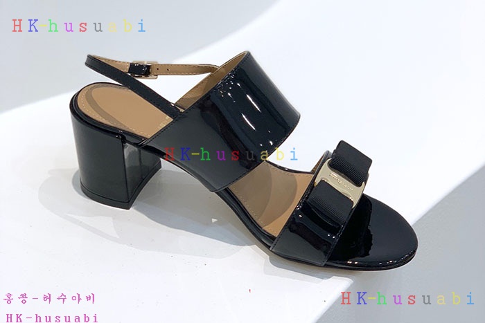 NEW 페라가모 샌들 신상 F 580402