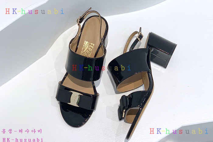 NEW 페라가모 샌들 신상 F 580402