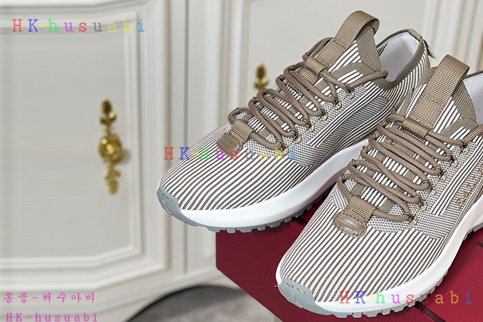 NEW 발리 스니커즈 신상 B 582242