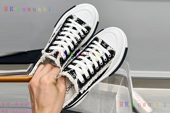 NEW 샤넬 스니커즈 신상 C 664400