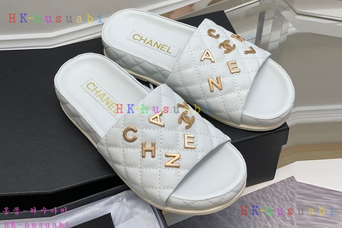 NEW 샤넬 샌들 신상 C 689012