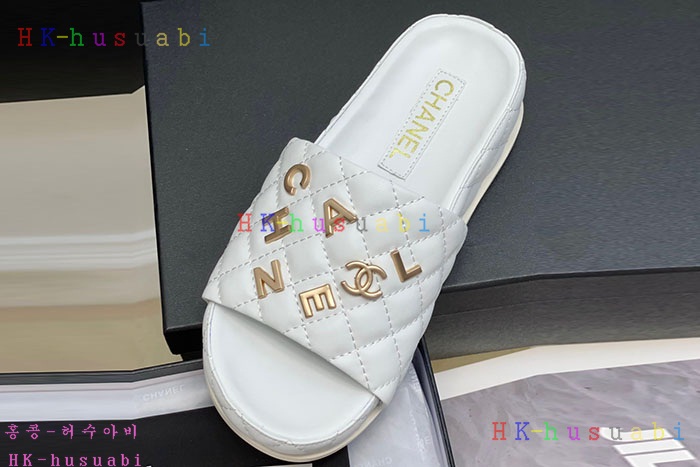 NEW 샤넬 샌들 신상 C 689012