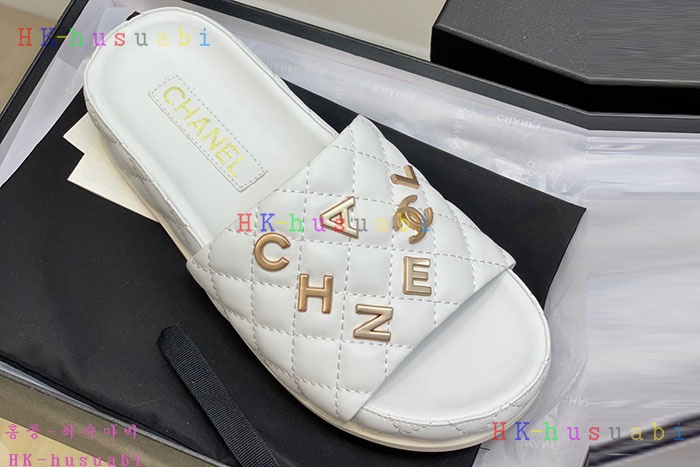 NEW 샤넬 샌들 신상 C 689012