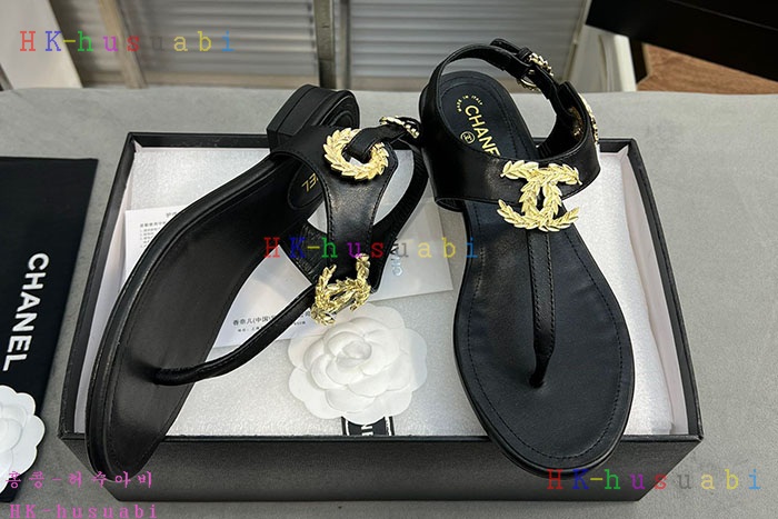 NEW 샤넬 샌들 신상 C 689014