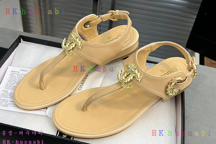 NEW 샤넬 샌들 신상 C 689015