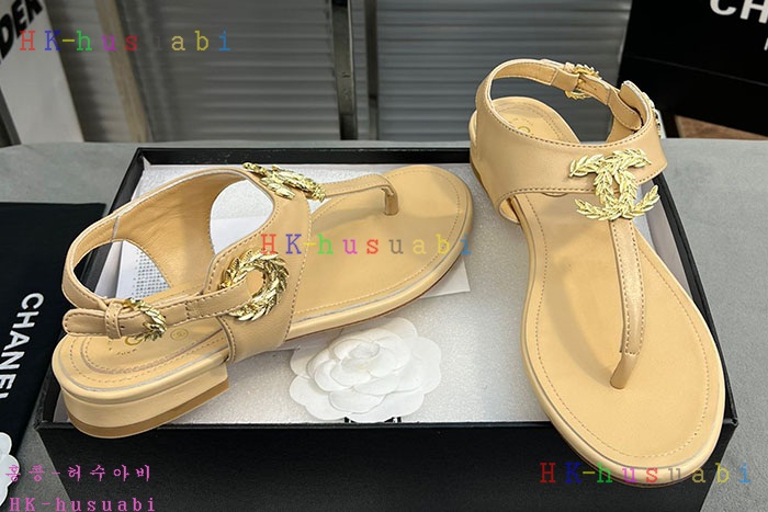 NEW 샤넬 샌들 신상 C 689015