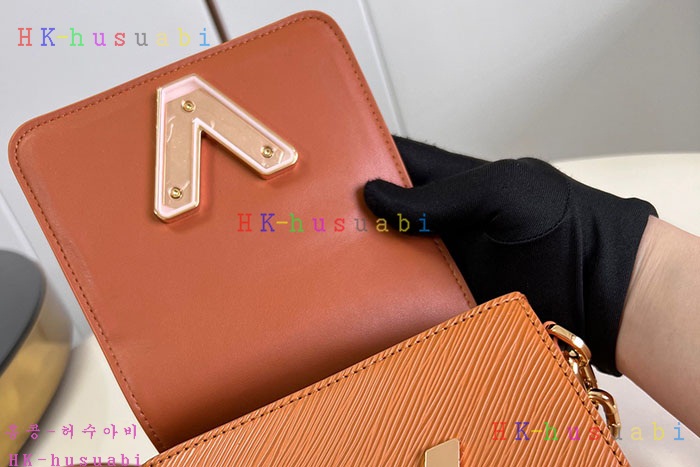 ★미러급★루이 비통 트위스트 락 XL M22297