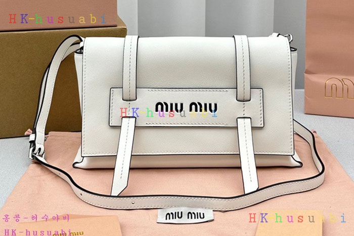 ★미러급★미우미우 레더 메신저백 MU 552001-2