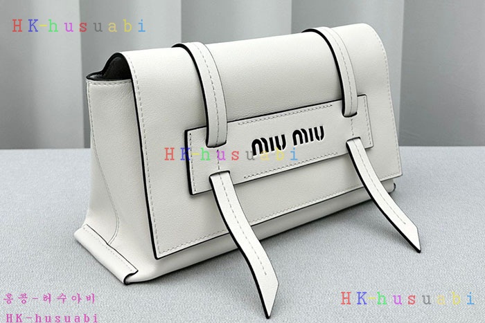 ★미러급★미우미우 레더 메신저백 MU 552001-2