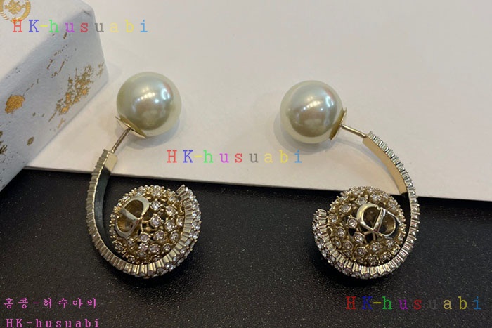 NEW 디올 귀걸이 신상 DR 968582