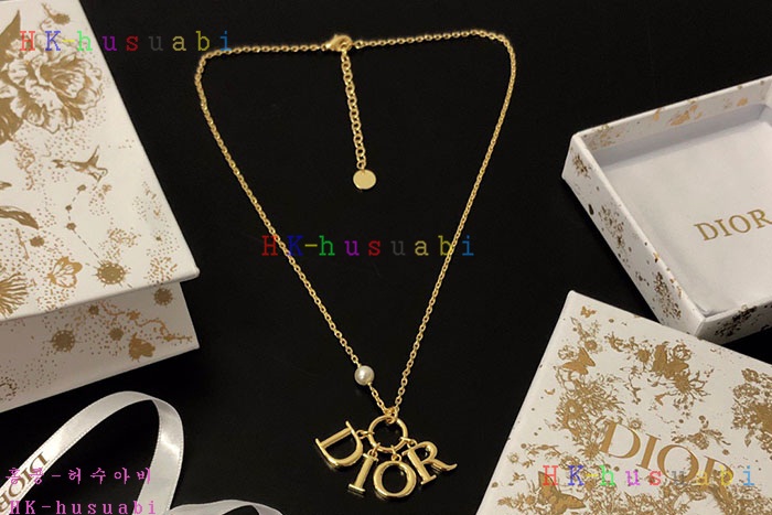 NEW 디올 목걸이 신상 DR 968585