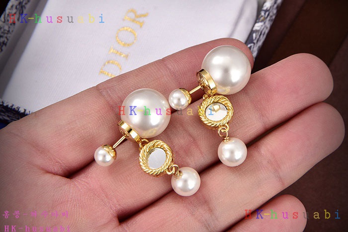 NEW 디올 귀걸이 신상 DR 968558