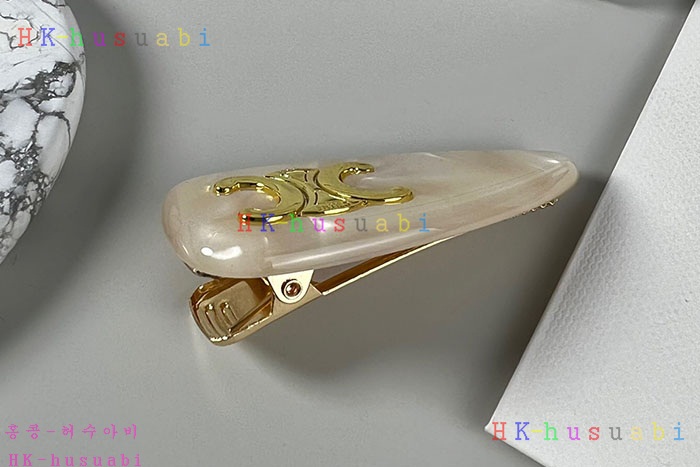 NEW 셀린느 헤어핀 신상  C 528232