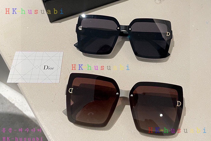 NEW 디올 선글라스 신상 DR 582214