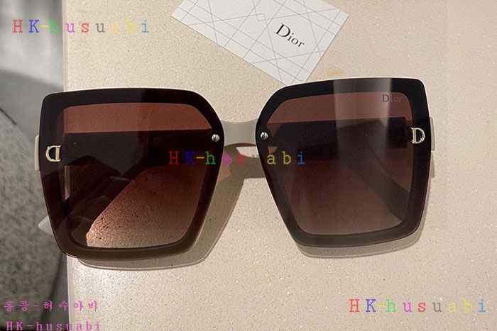 NEW 디올 선글라스 신상 DR 582214