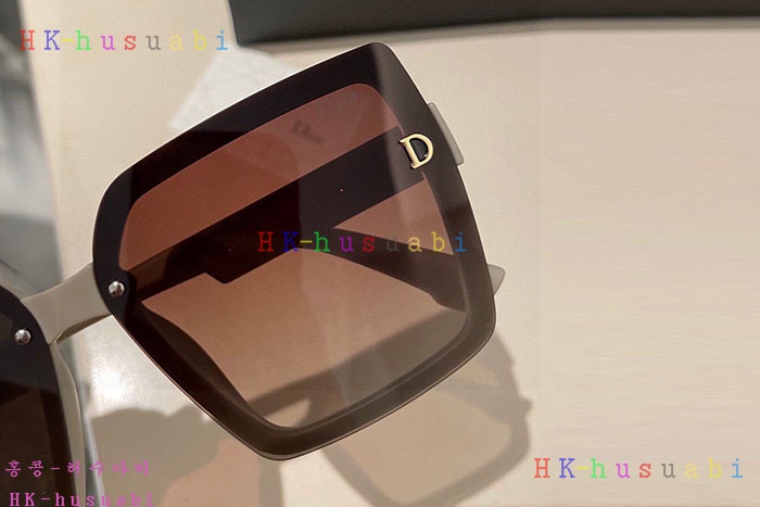 NEW 디올 선글라스 신상 DR 582214