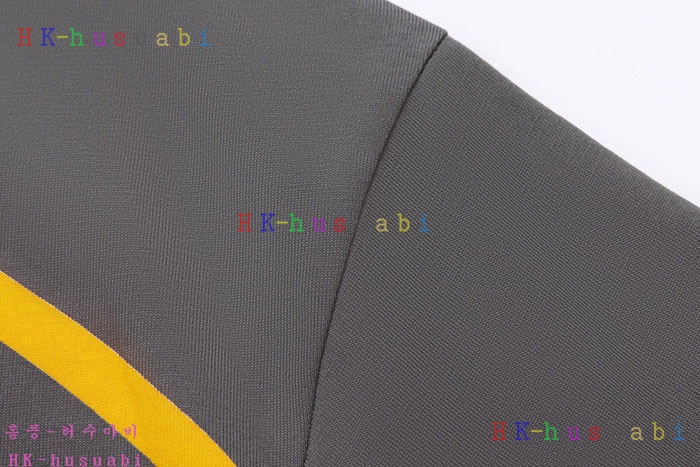 NEW 스톤아일랜드 반팔티 신상 ST 1250013