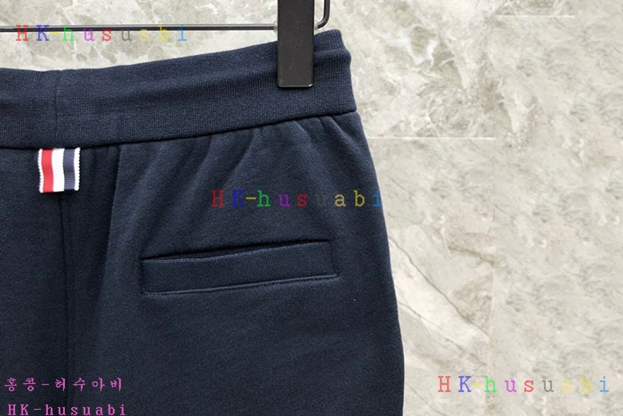 NEW 톰브라운 반바지 신상 TB 858812