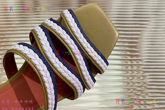 NEW 로로피아나 샌들 신상 L 6250110