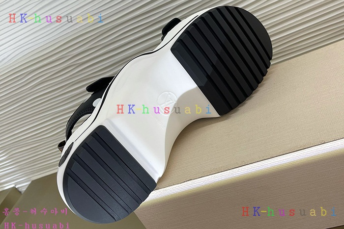 NEW 루이비통 샌들 신상 LV 938801