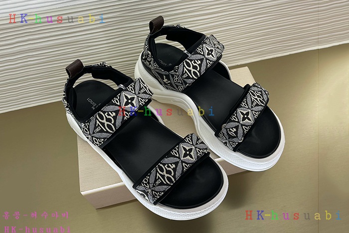 NEW 루이비통 샌들 신상 LV 938803