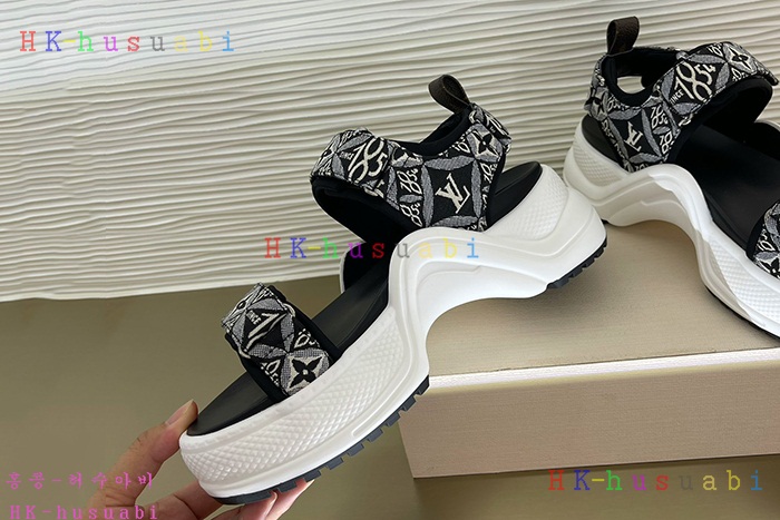 NEW 루이비통 샌들 신상 LV 938803