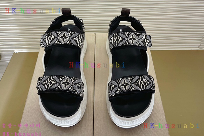 NEW 루이비통 샌들 신상 LV 938803